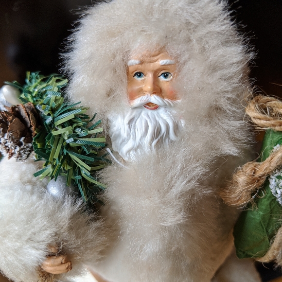 Winter White Robe Santa Claus Ornament - Picture 3 of 3